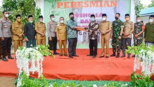 Wabup Ketapang Resmikan Musholla dan TPQ Hidayatullah Desa Sei Awan Kiri