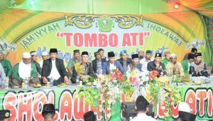 Wabup Menilai Kegiatan Sholawat Tombo Ati Memberikan Manfaat Untuk Ketapang