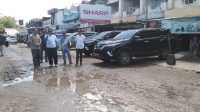 Bupati KKU Akan Perbaiki Jalan Area Pasar Teluk Melano Tahun Ini