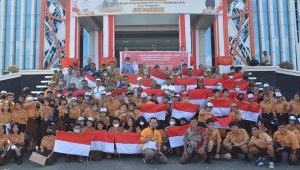 Pemkab Ketapang Dukung Gerakan Pembagian 10 Juta Bendera Merah Putih