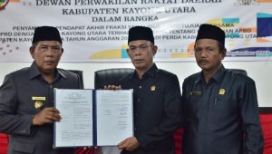 Bupati KKU Hadiri Rapat Penyampaian Akhir Fraksi DPRD