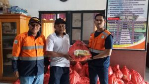 Cita Mineral Investindo Salurkan Bantuan Korban Banjir di Kabupaten Ketapang