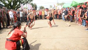 Bupati Ketapang Buka Pentas Seni Budaya Dayak Ke VIII