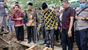 Wabup Ketapang Resmi Memulai Pembangunan Masjid Al-Muhajirin Kanal