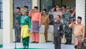 Wakil Bupati Ketapang Jadi Inspektur Upacara Peringatan Hari Amal Bakti Ke 77 Kemenag