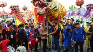 Sekda Terima Lima Naga dan Barongsai di Kantor Bupati Ketapang