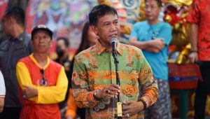 Wabup Melepas Kegiatan Malam Puncak Cap Go Meh Tahun Baru Imlek 2574