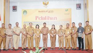 Wabup Ketapang Membuka Pelatihan SIKSNG