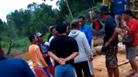 Aktivitas Excavator PengerukanTanah Di Bukit (Gunung) Punai Jaya Di Portal Warga