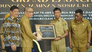 Kabupaten Ketapang Juara Pertama Paritrana Award 2022 Sekalbar, Diterima Lansung Wakil Bupati Ketapang