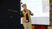 Sekda Ketapang Jadi Pembicara Seminar Nasional Dalam Rangka Pekan Gawai Dayak XXXVII Provinsi Kalimantan Barat