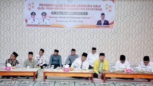 Wakil Bupati : Pemkab Ketapang Akan Fasilitasi Transportasi Dan Penginapan Calon Jamaah Haji