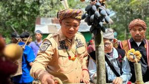 Acara Adat Menjangkap Buah Hanya Ada di Kabupaten Ketapang, Ini Harapan Sekda