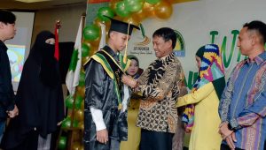 Wakil Bupati Ketapang Hadiri Wisuda Akbar Permata Hati Yayasan Muslim Kayong