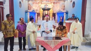 Mewakili Bupati, Asisten III Setda Resmikan 3 Gereja Di Air Kecamatan Air Upas Dan Manis Mata