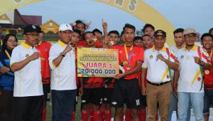 Bupati Ketapang Tutup Turnamen Sepak Bola Bupati CUP 2023, Mandau Putra Meraih Juara Pertama