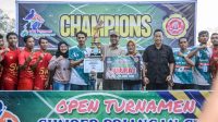 Wakil Bupati Ketapang Menutup Open Turnamen Sumber Periangan CUP Seri I Tahun 2023 Di Desa Semblanggan