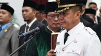 Penjabat (Pj) Bupati Kayong Utara, Romi Wijaya, Mendorong Program Pasar Murah Dalam Pengendalian Inflasi