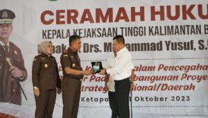 Penjabat Bupati Kayong Utara dan Kajati Kalbar Bahas Pencegahan Korupsi dalam Pembangunan Proyek Strategis