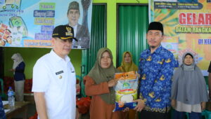 Pemkab Kayong Utara Gelar Operasi Pasar dan Pangan Murah 3450 Paket