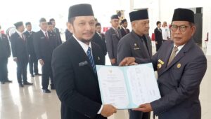 Syarif Muhammad Damiri Resmi Dilantik Sebagai Sekretaris DPRD Kayong Utara