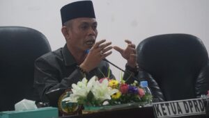 Di Mulainya Pekerjaan Peningkatan Pelabuhan Sungai Teluk Batang Tahap III Ketua DPRD KKU Sarnawi Berikan Apresiasi