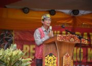 Staff Ahli Bupati Ketapang Buka Gawai Dayak Bejujokng XIII Desa Gama Simpang Dua