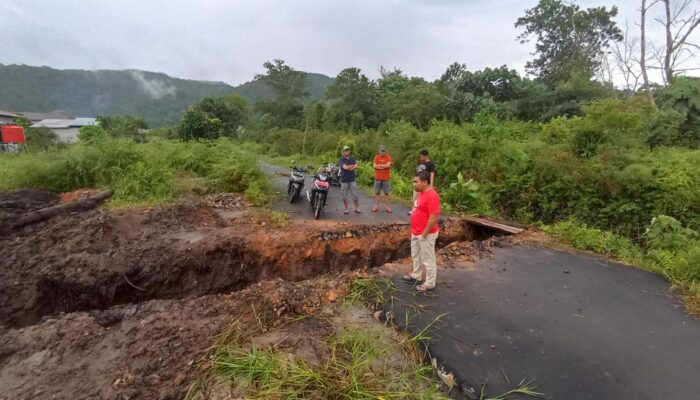 Ini Penjelasan PU Kabupaten Kayong Utara Terkait Perusakan Jalan Umum Di Desa Sutra Samping SMK01 Sukadana 