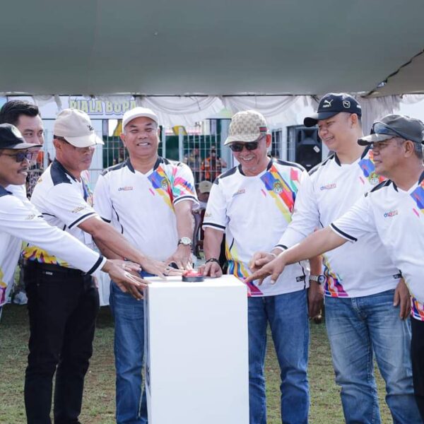 Bupati Ketapang Resmi Buka Kejuaraan Bergengsi Piala Bupati Ketapang Tahun 2024, Diikuti 47 Tim Kesebelasan