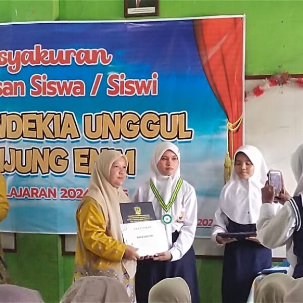 Hangat,Sederhana,Penuh Makna:Tasyakuran Kelulusan SMP Cendekia Unggul Tanjung Enim
