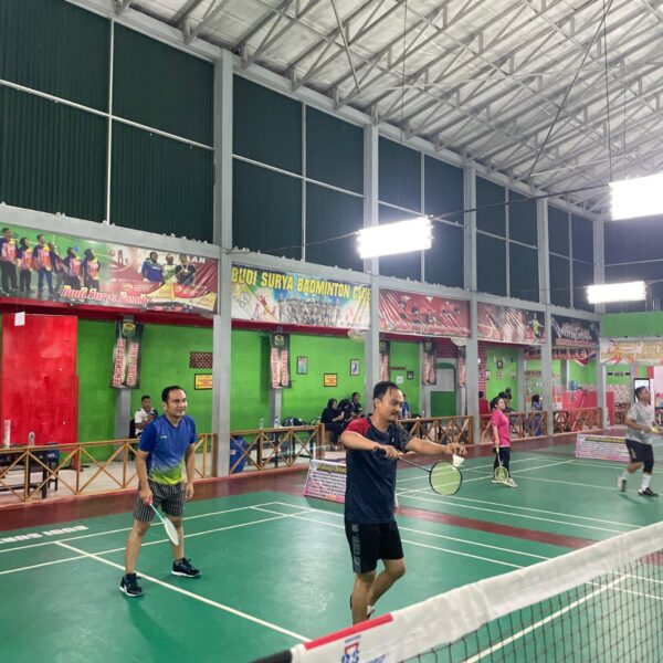 Kebugaran Prioritas Utama, Kalapas Muara Enim Rutin Main Bulutangkis Bersama Jajaran