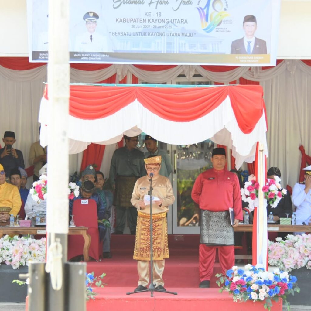 Bupati Kayong Utara Romi Wijaya Pimpin Upacara Hari Jadi ke-18 Kabupaten Kayong Utara