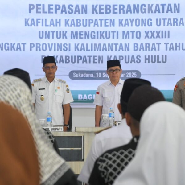 Lepas Kafilah Untuk Ikuti Ajang MTQ Kapuas Hulu, Bupati Romi Berharap Prestasi Bisa Ditingkatkan