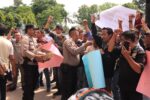 Aksi Heroik Polisi Beri Perhatian pada Warga, Kapolres Tulang Bawang Tegaskan: ‘Kami Selalu Siap Lindungi dan Melayani’
