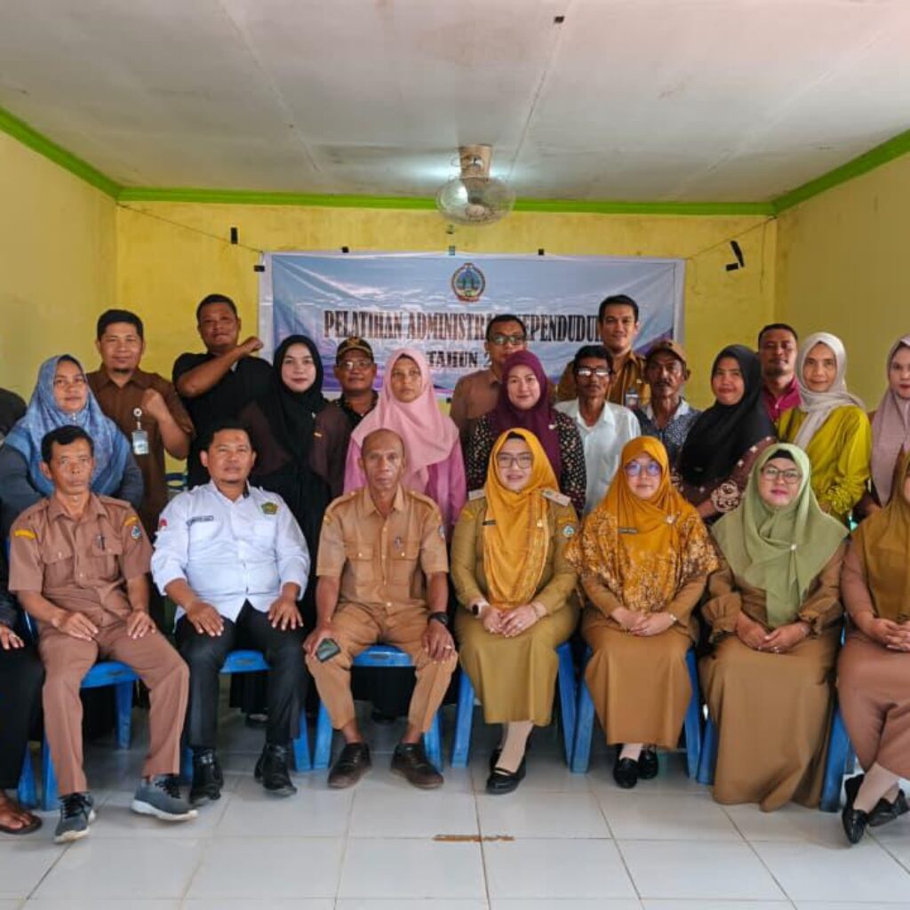 Sosialisasi dan Pelatihan Pelayanan Administrasi Kependudukan di Desa Sejahtera,
