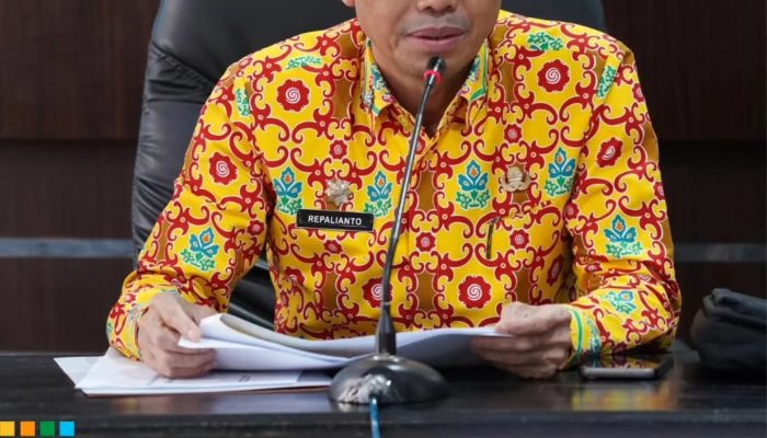 Sekda Ketapang memimpin rapat koordinasi dan evaluasi pelaksanaan Program Makan Bergizi