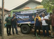 Krisis Air Bersih di Desa Kali Nilam, Karang Taruna Ketapang Gandeng DLH Salurkan Bantuan
