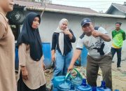 Usai Pematang Gadung, Karang Taruna Ketapang Lanjutkan Distribusi Air Bersih ke Dalong